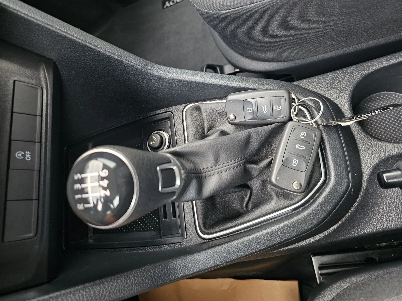 VW Caddy 2021г Евро6 116.000км | Mobile.bg — изображение 14