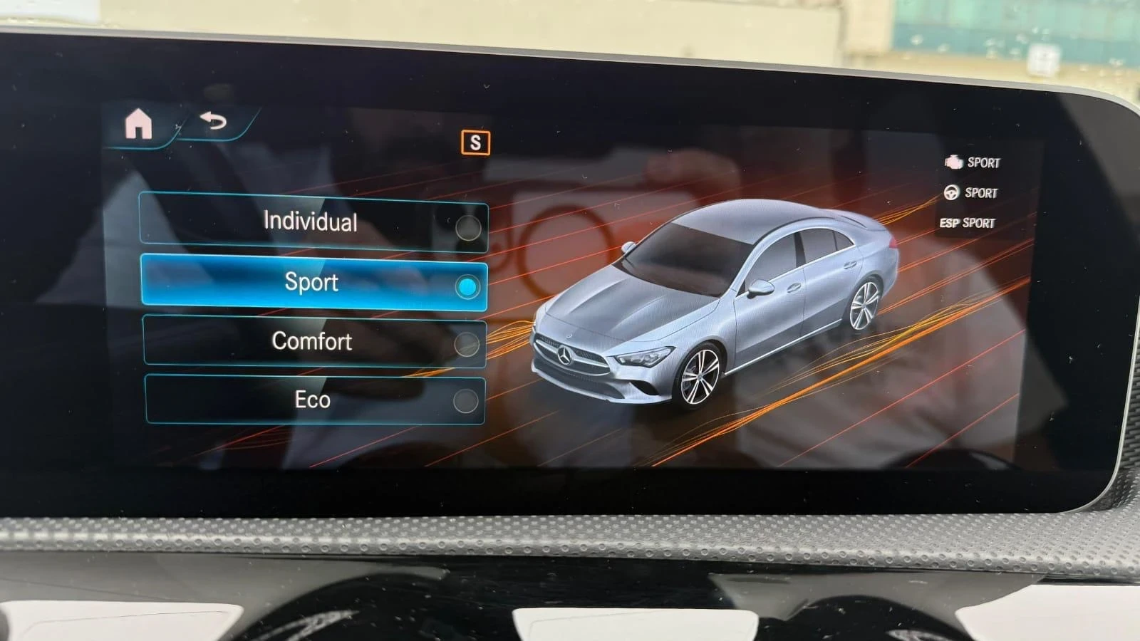 Mercedes-Benz CLA 180 Automatic Executive, снимка 10 - Автомобили и джипове - 53865119