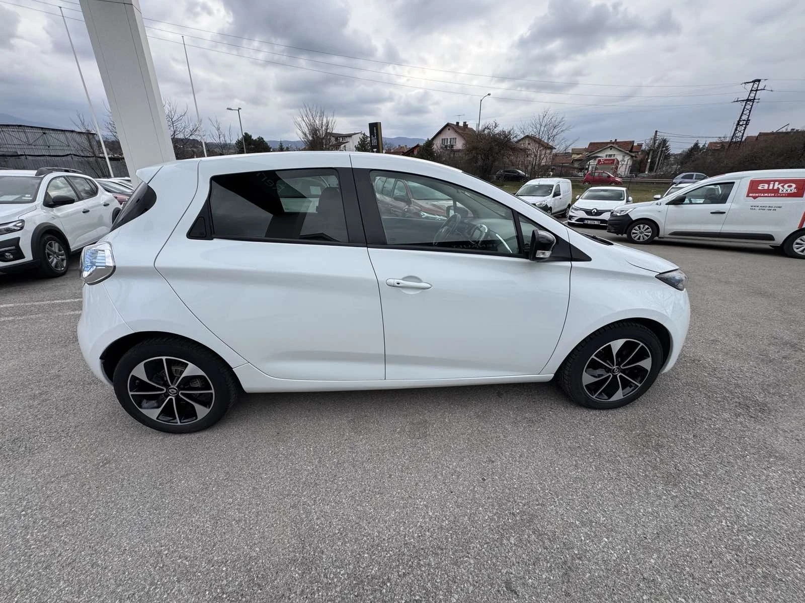 Renault Zoe 41KW, снимка 7 - Автомобили и джипове - 53915361