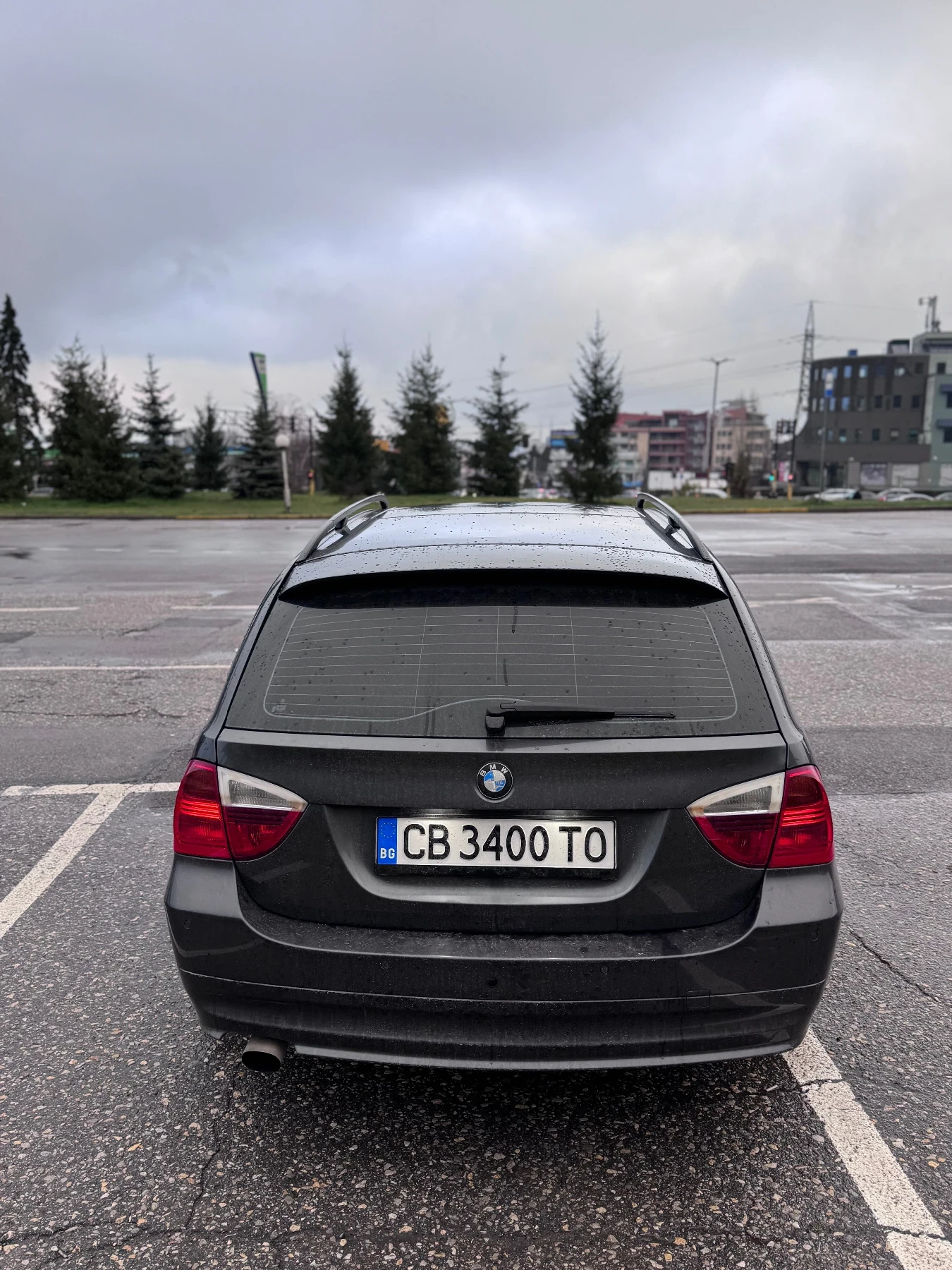 BMW 320, снимка 8 - Автомобили и джипове - 54000387
