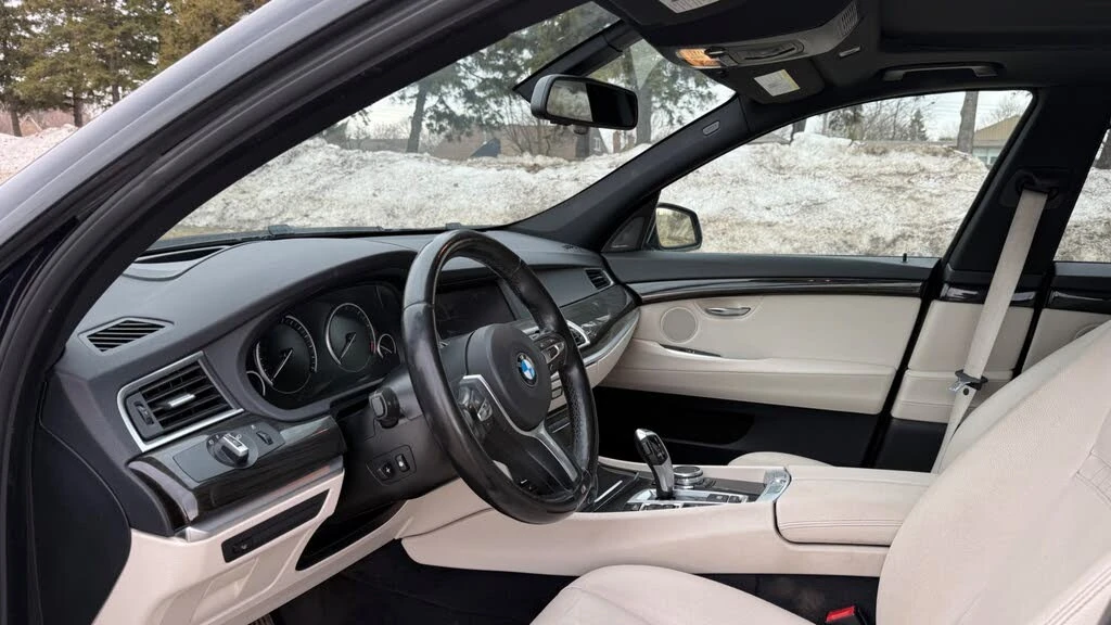 BMW 5 Gran Turismo Gran Turismo* xDrive* АвтоКредит* (ЦЕНА ДО БГ), снимка 3 - Автомобили и джипове - 54041067