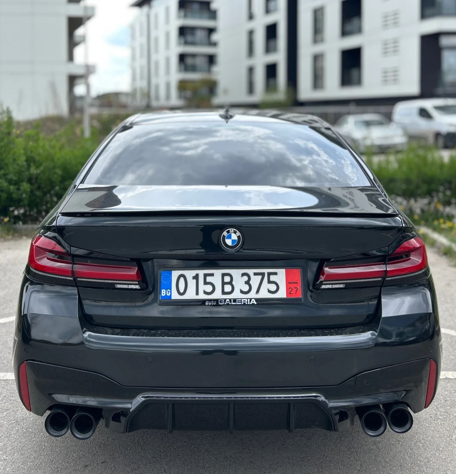 BMW 530 Mpack* Laser, снимка 9 - Автомобили и джипове - 54265216