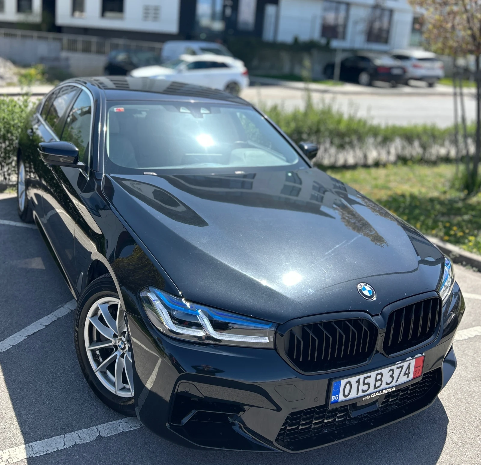 BMW 530 Mpack* Laser, снимка 2 - Автомобили и джипове - 54265216