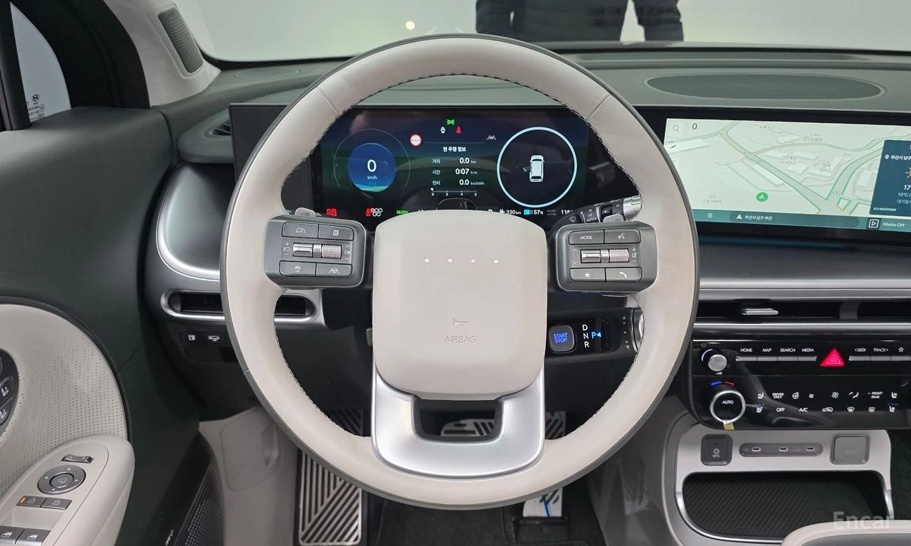 Hyundai IONIQ 9 AWD* LONGE* RANGE* CALIGRAPHY* ОБДУХВАНЕ* 360КАМЕР, снимка 7 - Автомобили и джипове - 54412808