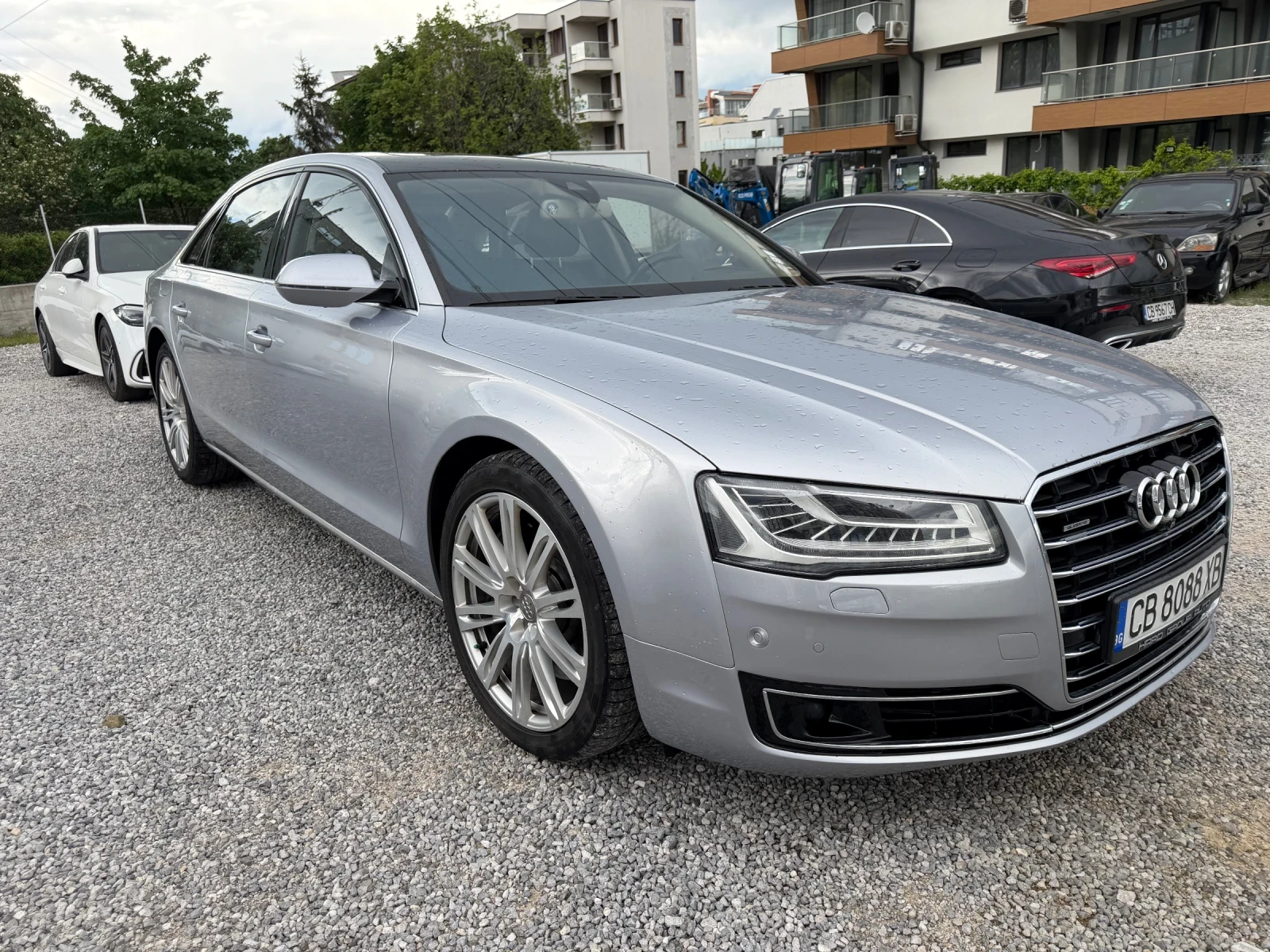 Audi A8 Long 4.2 TDI 4хОбдухване/Масаж Реални КМ Швейцария, снимка 3 - Автомобили и джипове - 54566244