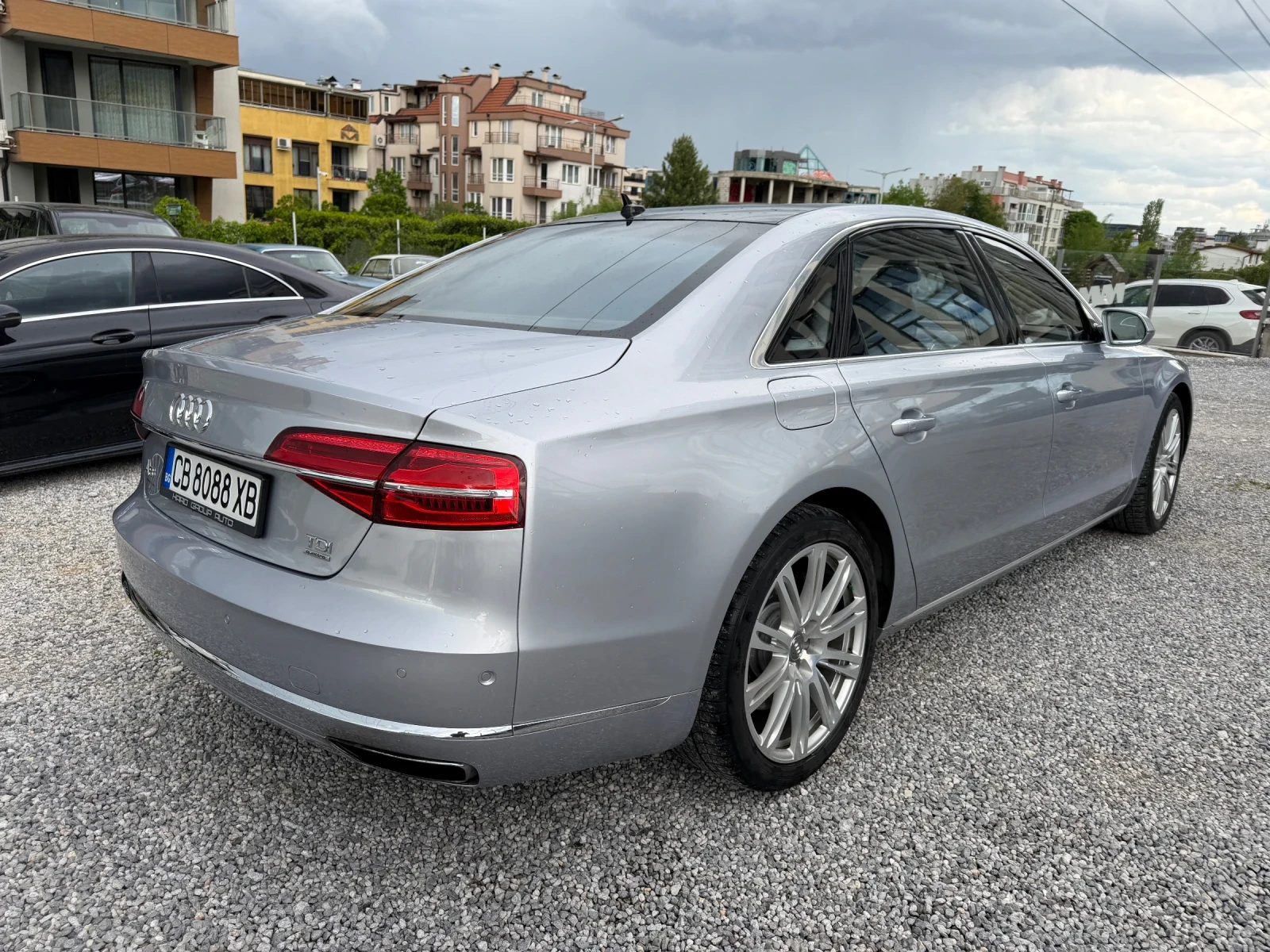 Audi A8 Long 4.2 TDI 4хОбдухване/Масаж Реални КМ Швейцария, снимка 5 - Автомобили и джипове - 54566244