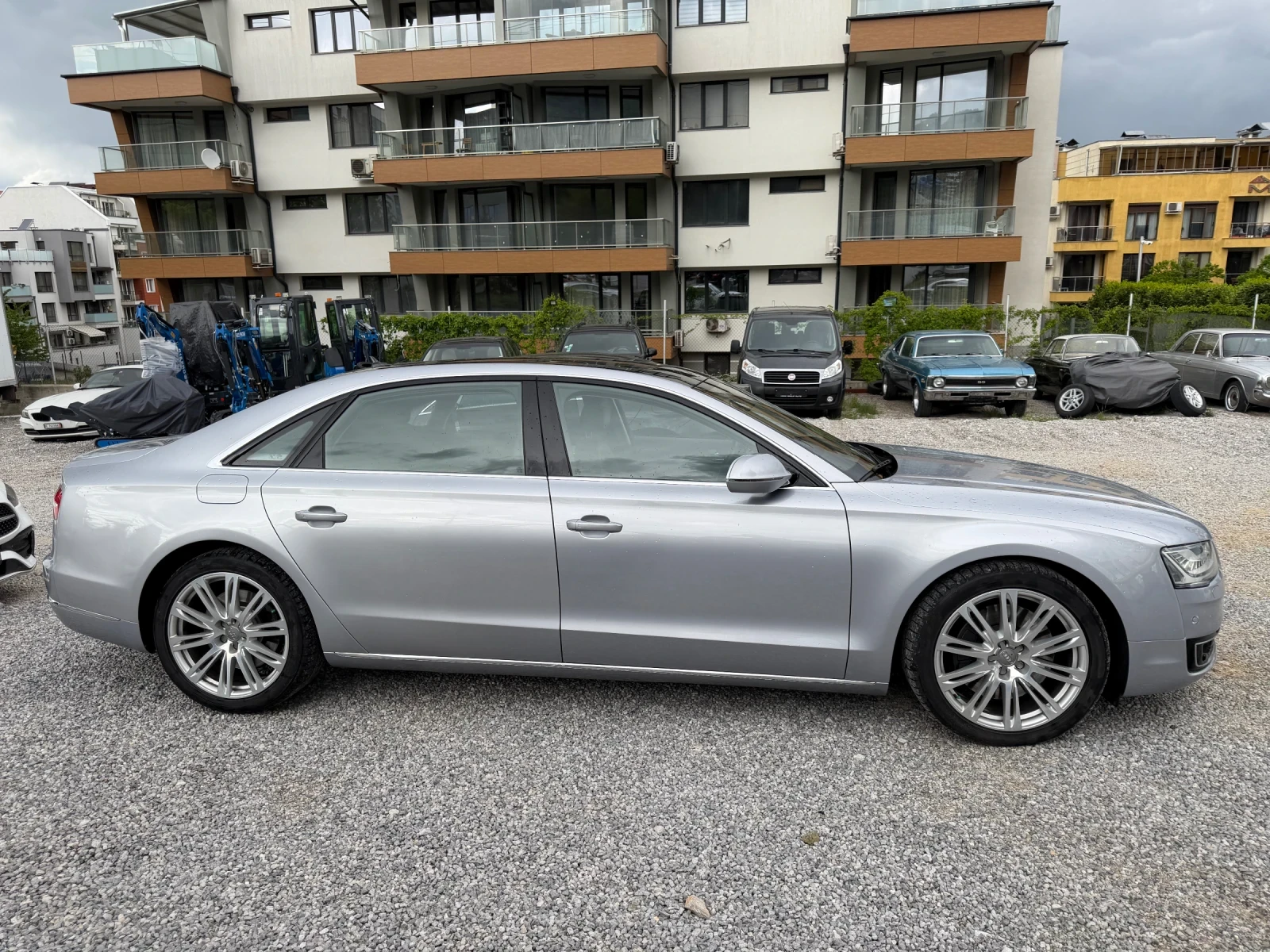 Audi A8 Long 4.2 TDI 4хОбдухване/Масаж Реални КМ Швейцария, снимка 4 - Автомобили и джипове - 54566244