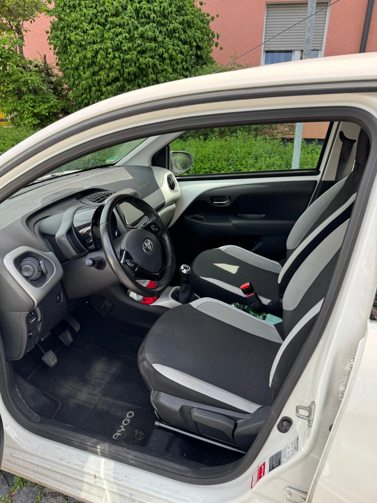 Toyota Aygo, снимка 6 - Автомобили и джипове - 54567295