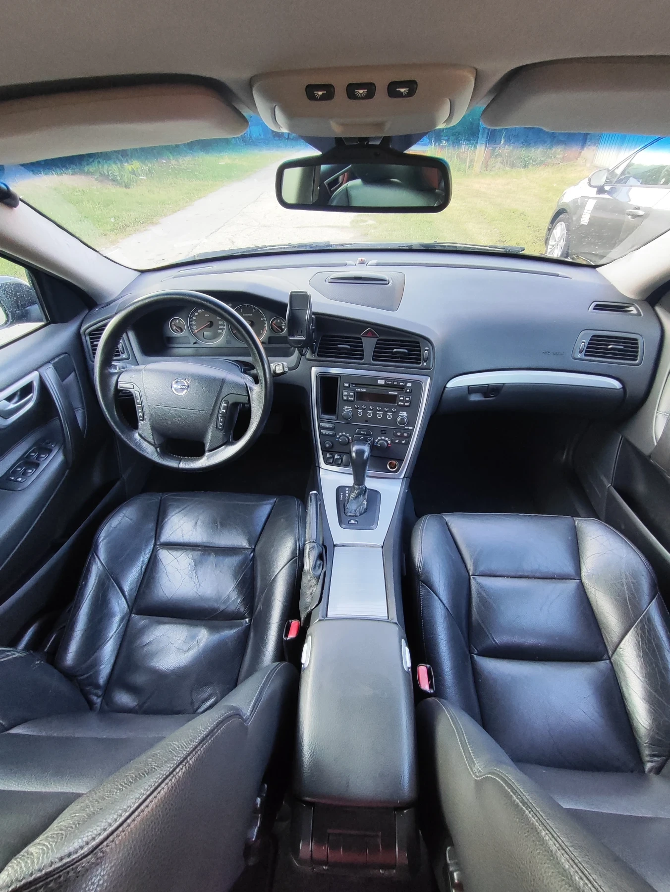 Volvo V70, снимка 6 - Автомобили и джипове - 54763732