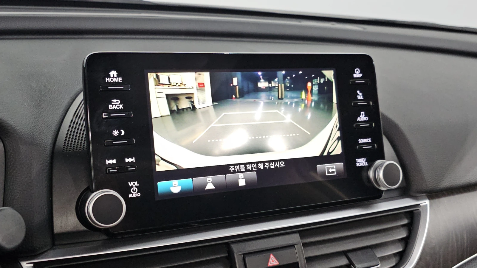 Honda Accord ПОДГРЕВ* КОЖА* КАМЕРА, снимка 11 - Автомобили и джипове - 54852942