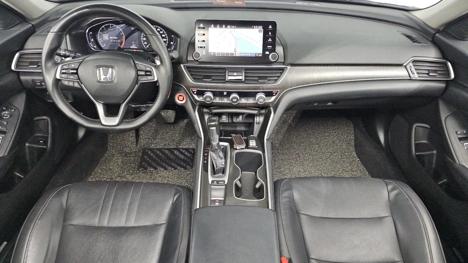 Honda Accord ПОДГРЕВ* КОЖА* КАМЕРА, снимка 7 - Автомобили и джипове - 54852942