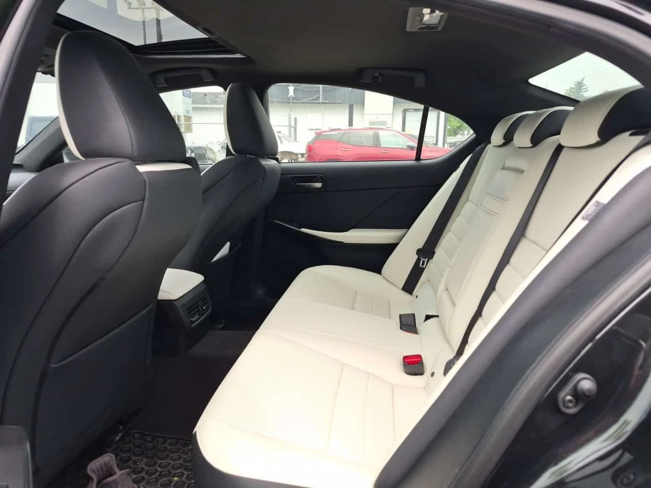 Lexus IS 350 ОБДУХВАНЕ| ПАНОРАМА| 2 КЛЮЧА| , снимка 11 - Автомобили и джипове - 54870063