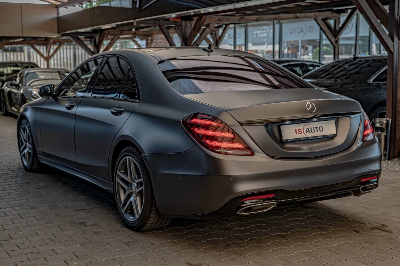 Mercedes-Benz S 560 AMG/4Matic/Burmester/360Камера/Обдухване, снимка 5 - Автомобили и джипове - 54968162
