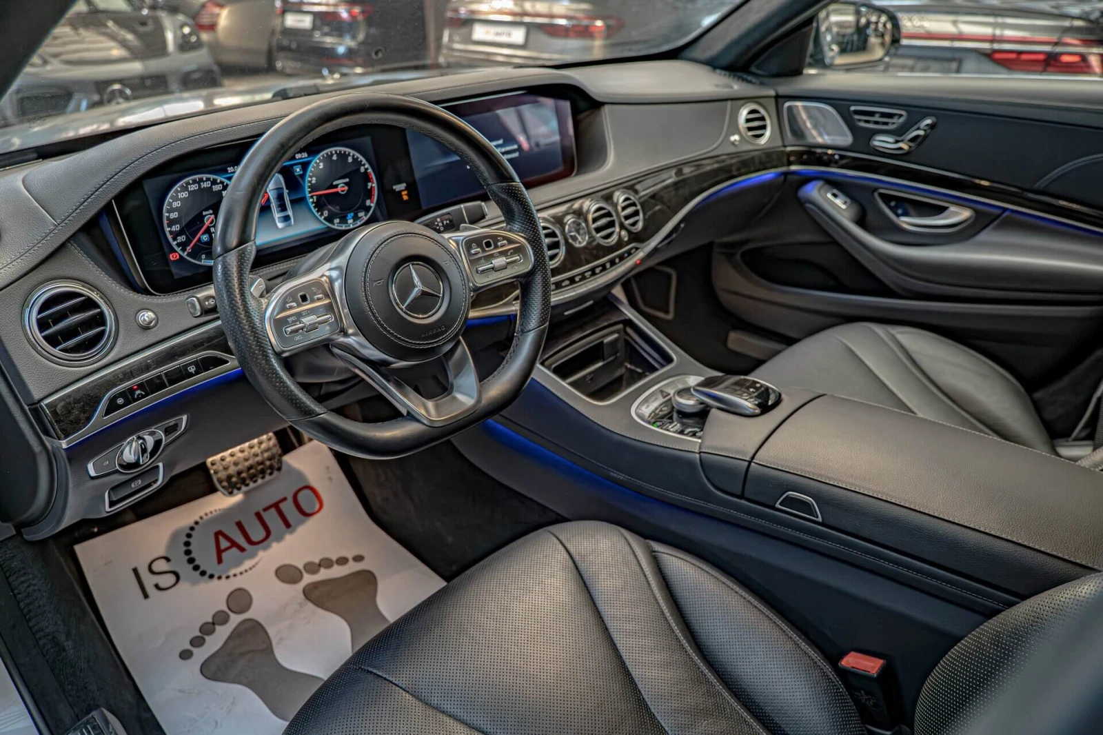 Mercedes-Benz S 560 AMG/4Matic/Burmester/360Камера/Обдухване, снимка 7 - Автомобили и джипове - 54968162