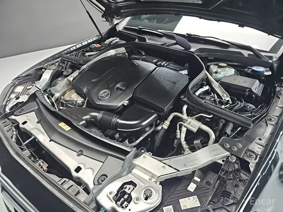 Mercedes-Benz E 220, снимка 5 - Автомобили и джипове - 55000500