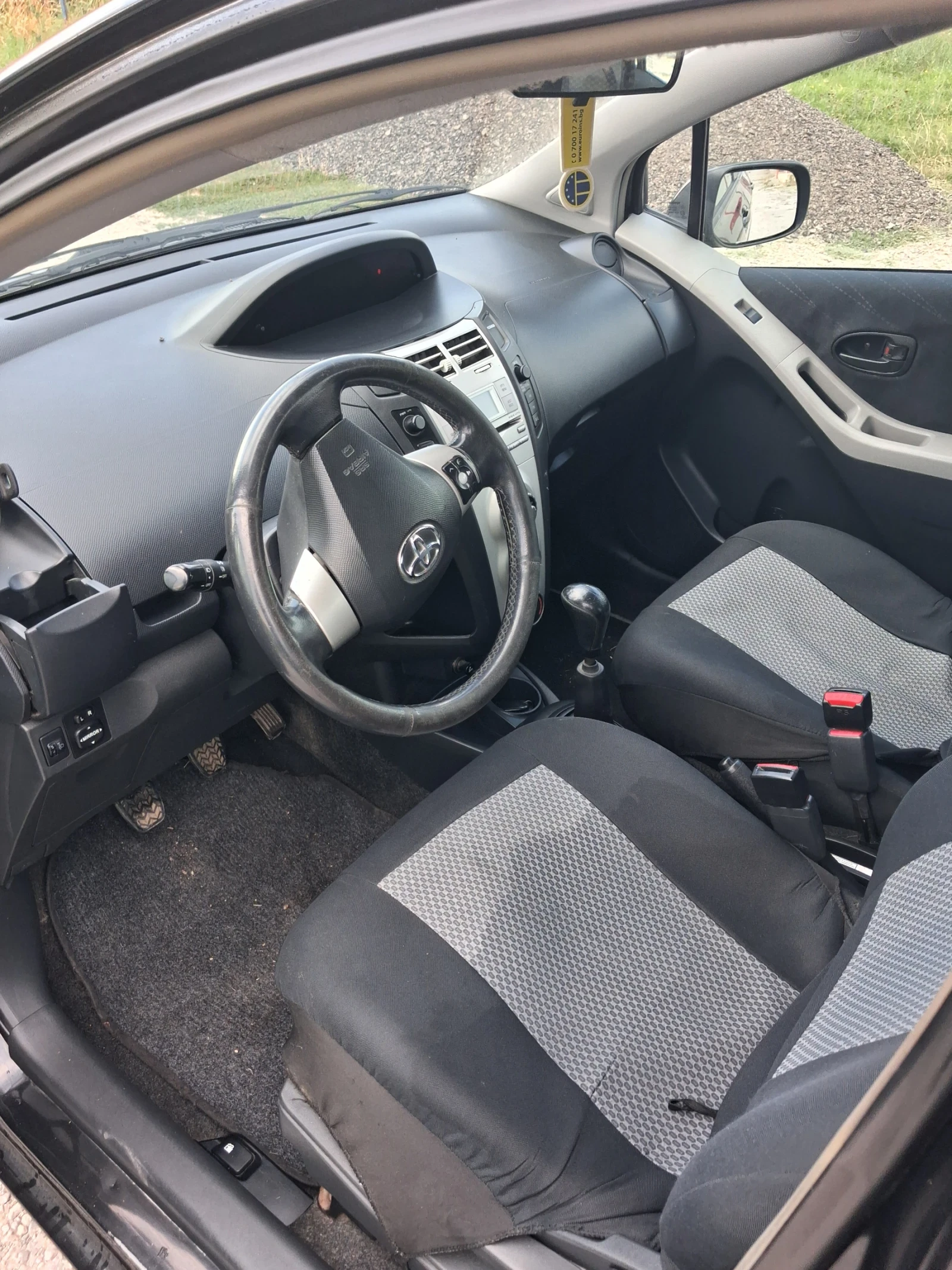 Toyota Yaris, снимка 6 - Автомобили и джипове - 55581757