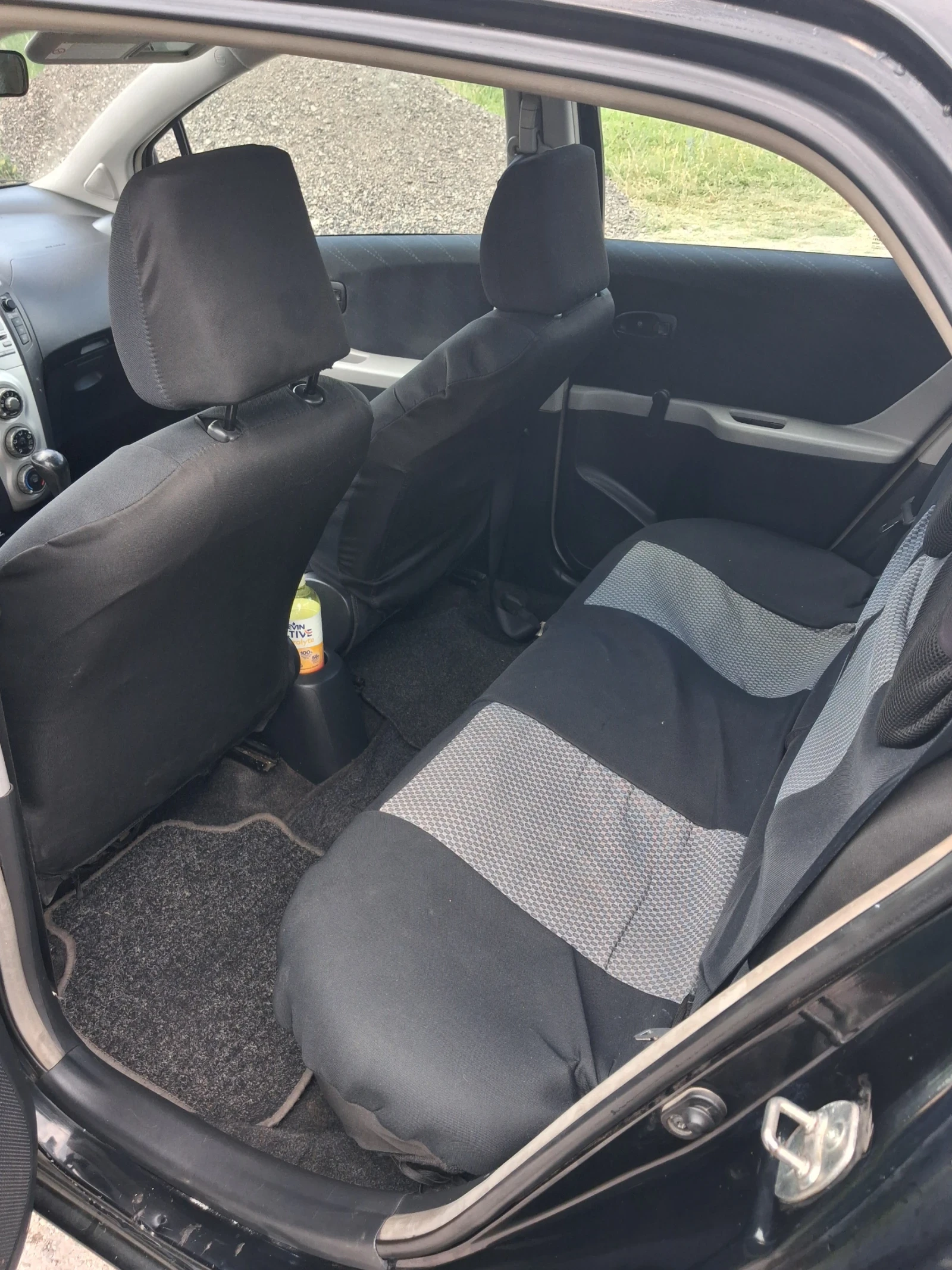 Toyota Yaris, снимка 7 - Автомобили и джипове - 55581757