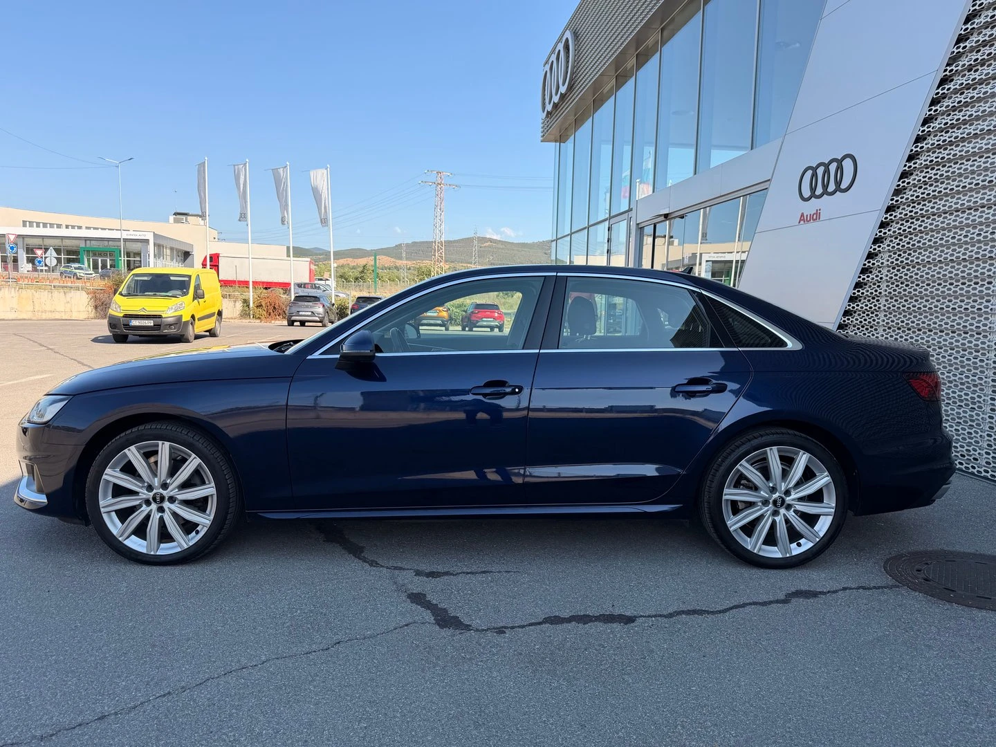 Audi A4, снимка 5 - Автомобили и джипове - 56113355