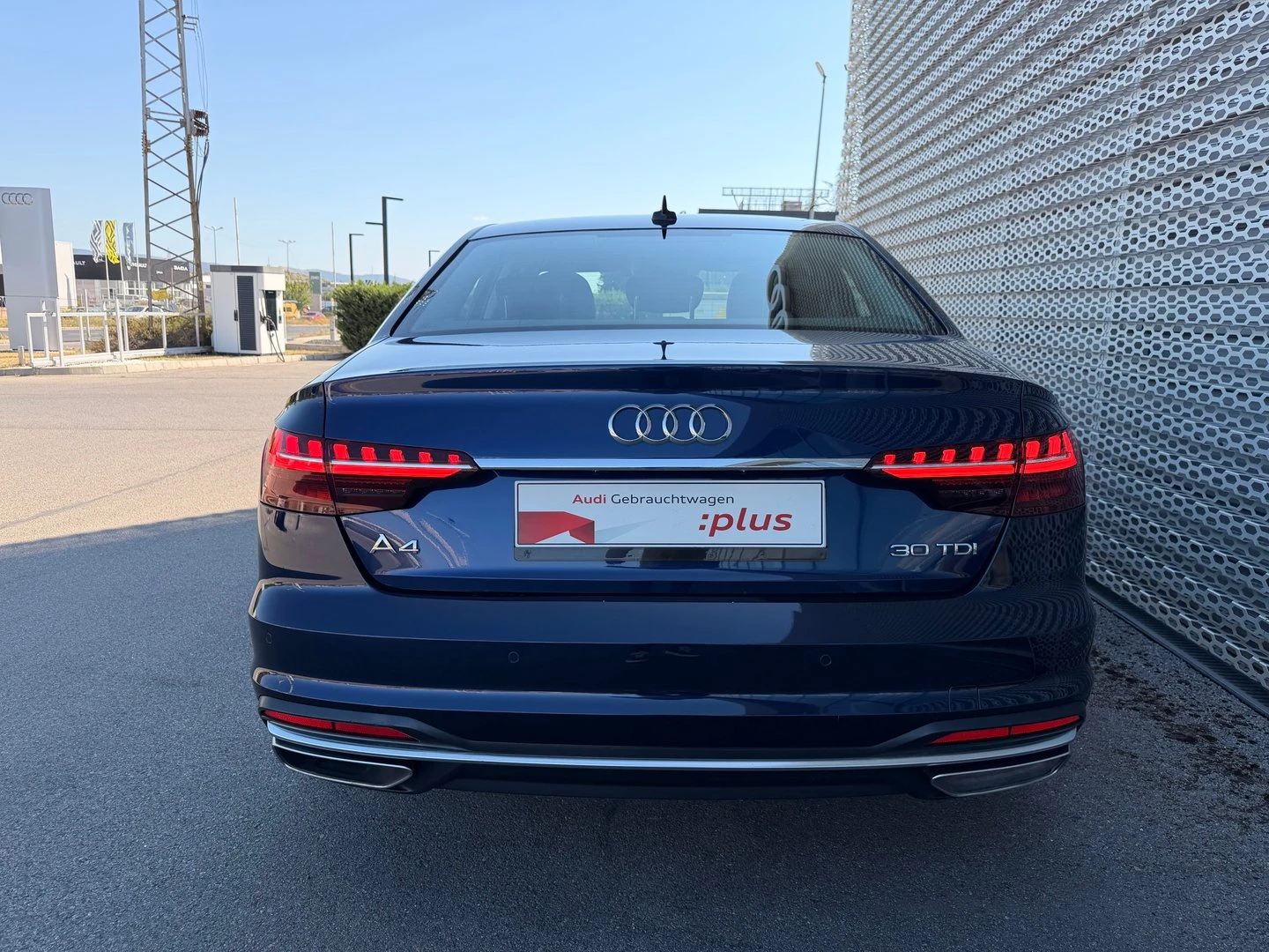 Audi A4, снимка 13 - Автомобили и джипове - 56113355