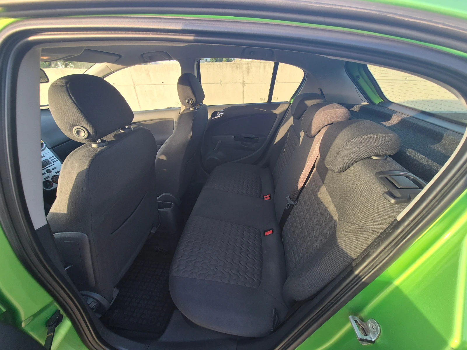Opel Corsa, снимка 8 - Автомобили и джипове - 55849838