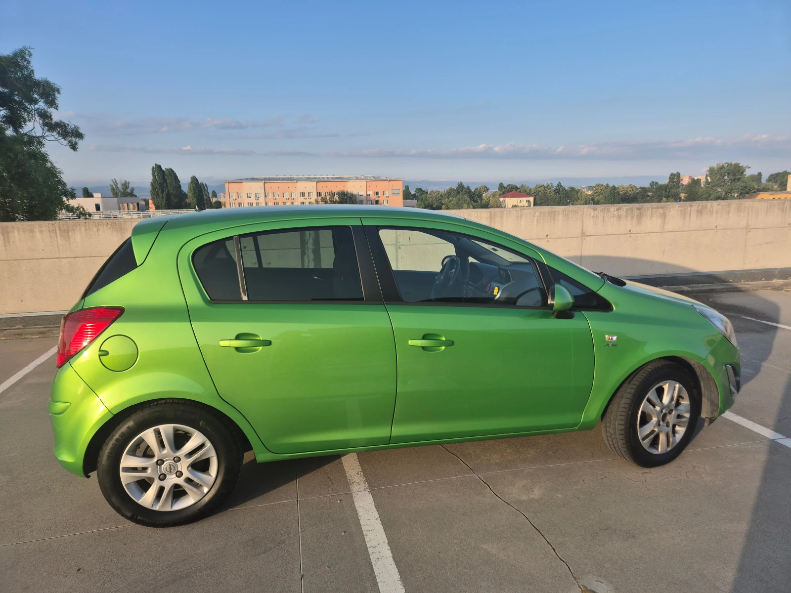 Opel Corsa, снимка 15 - Автомобили и джипове - 55849838