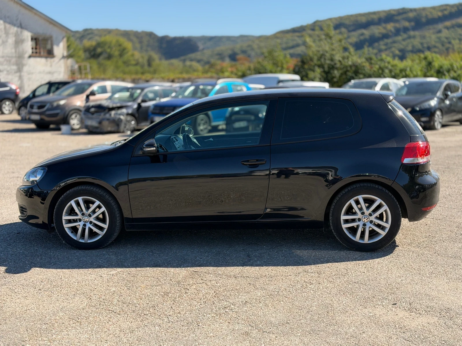 VW Golf 1.6TDI, снимка 6 - Автомобили и джипове - 56275157