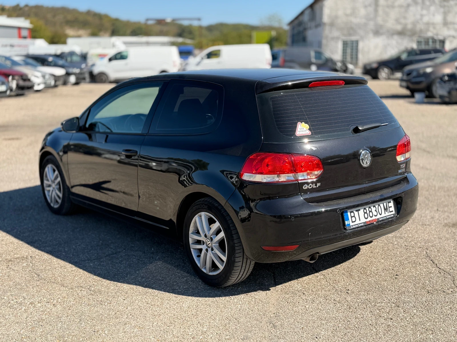 VW Golf 1.6TDI, снимка 4 - Автомобили и джипове - 56275157