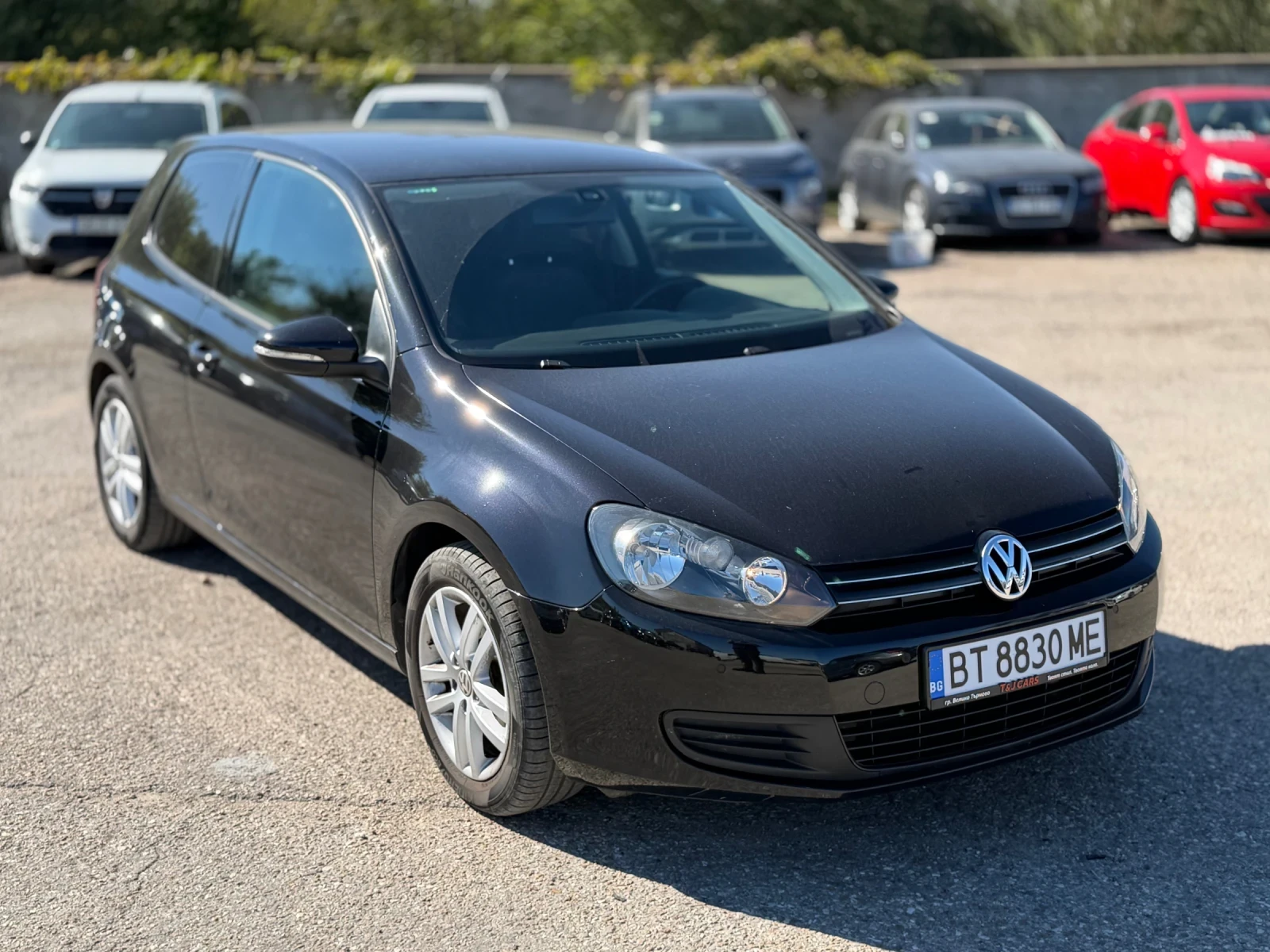 VW Golf 1.6TDI, снимка 2 - Автомобили и джипове - 56275157