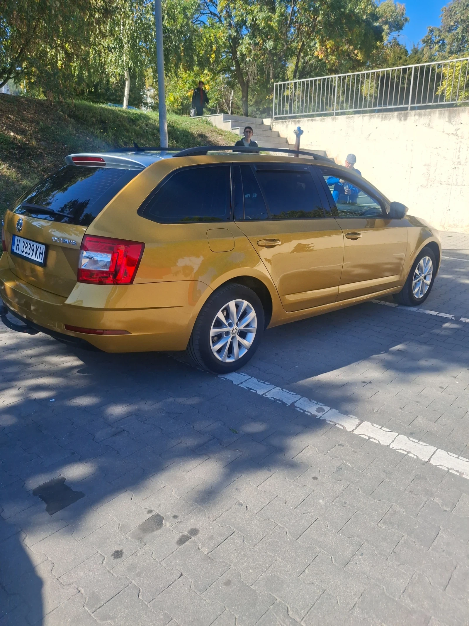 Skoda Octavia, снимка 5 - Автомобили и джипове - 56565772