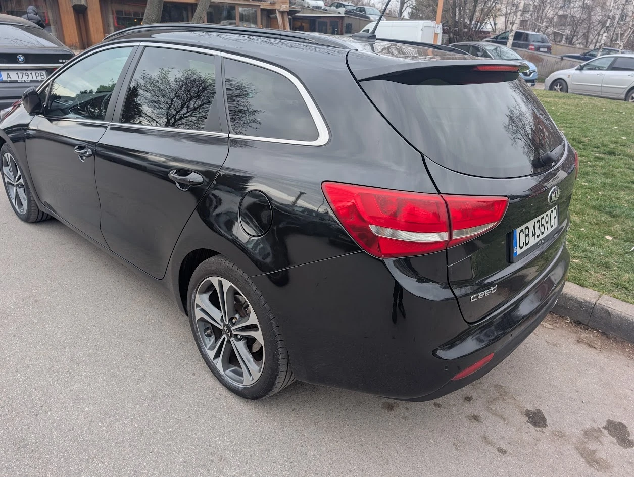 Kia Ceed GT-Line, снимка 5 - Автомобили и джипове - 56359814