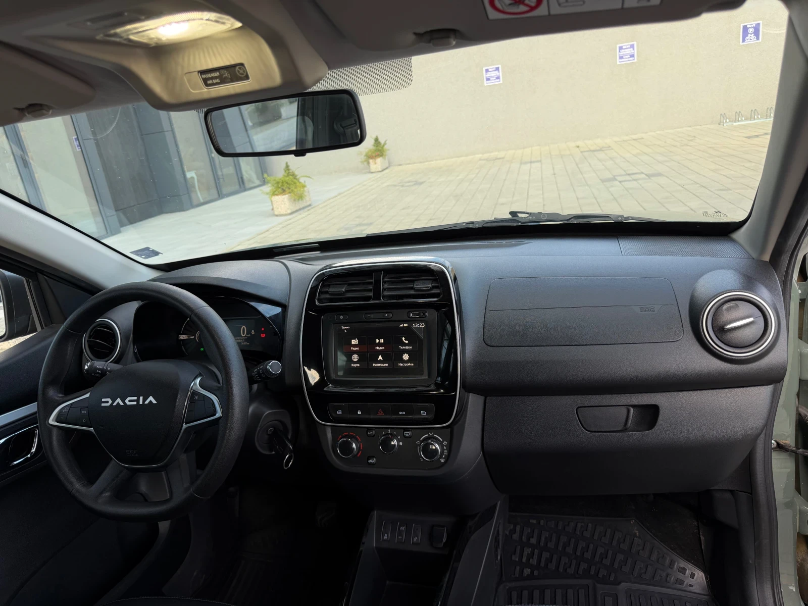 Dacia Spring, снимка 9 - Автомобили и джипове - 56454480