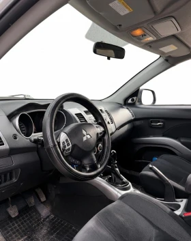 Mitsubishi Outlander 2.0D 4x4 , снимка 3
