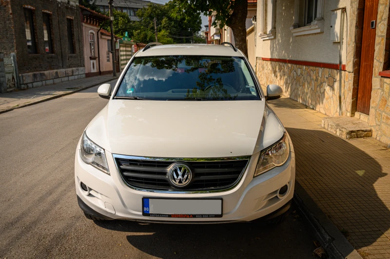 VW Tiguan 2.0 TDI 4MOTION , снимка 1 - Автомобили и джипове - 47932137