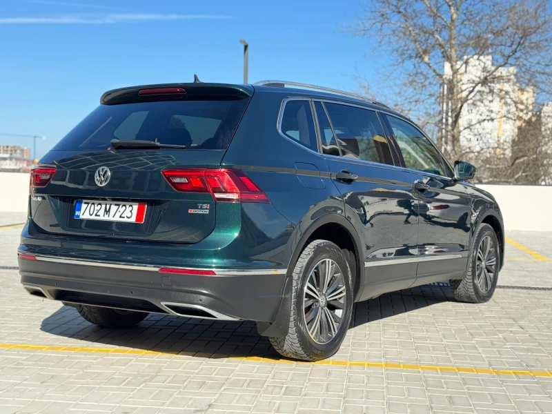 VW Tiguan DSG4x4/DISTRONIC/DIGITAL/360/HEAD-UP/FULL LED/PANO, снимка 4 - Автомобили и джипове - 52561591