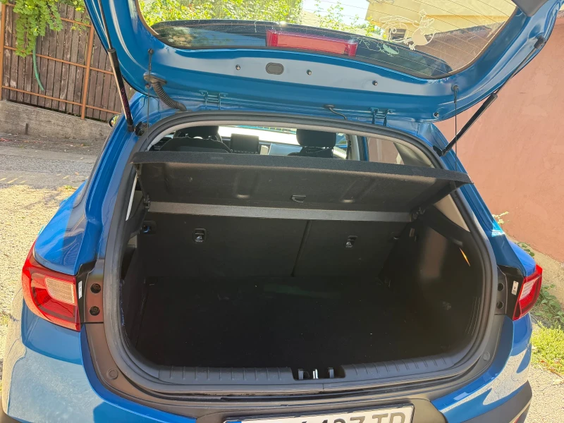 Kia Stonic TURBO, снимка 3 - Автомобили и джипове - 53092816