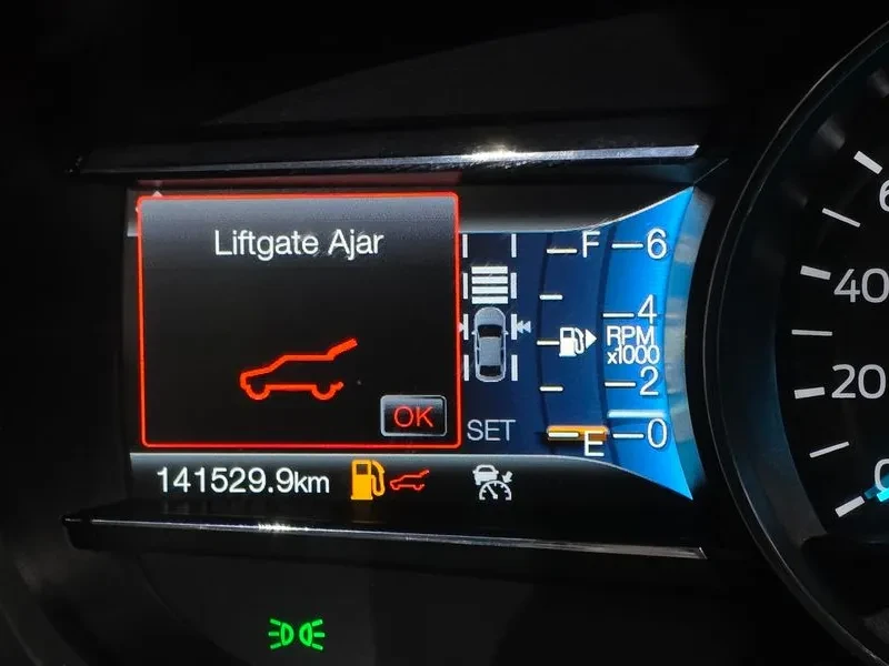 Ford Explorer 2.3 AWD, снимка 8 - Автомобили и джипове - 54351485