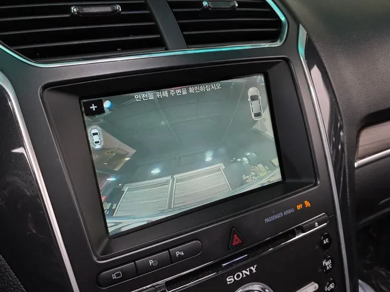 Ford Explorer 2.3 AWD, снимка 15 - Автомобили и джипове - 54351485