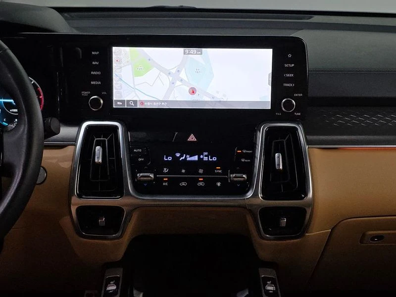 Kia Sorento Diesel 2.2 | 360| DIGITAL| ОБДУХ| НАДУВАНЕ| DIST, снимка 14 - Автомобили и джипове - 55747027