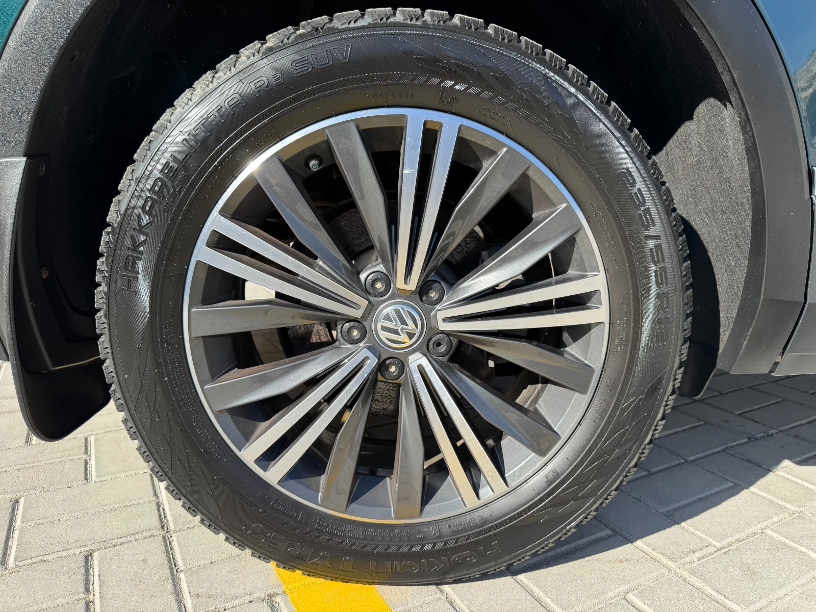 VW Tiguan DSG4x4/DISTRONIC/DIGITAL/360/HEAD-UP/FULL LED/PANO - изображение 7