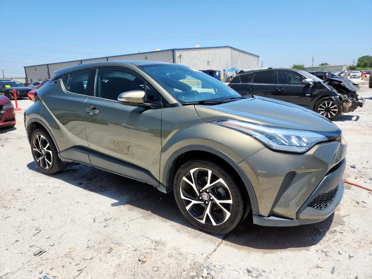Toyota C-HR XLE - изображение 4