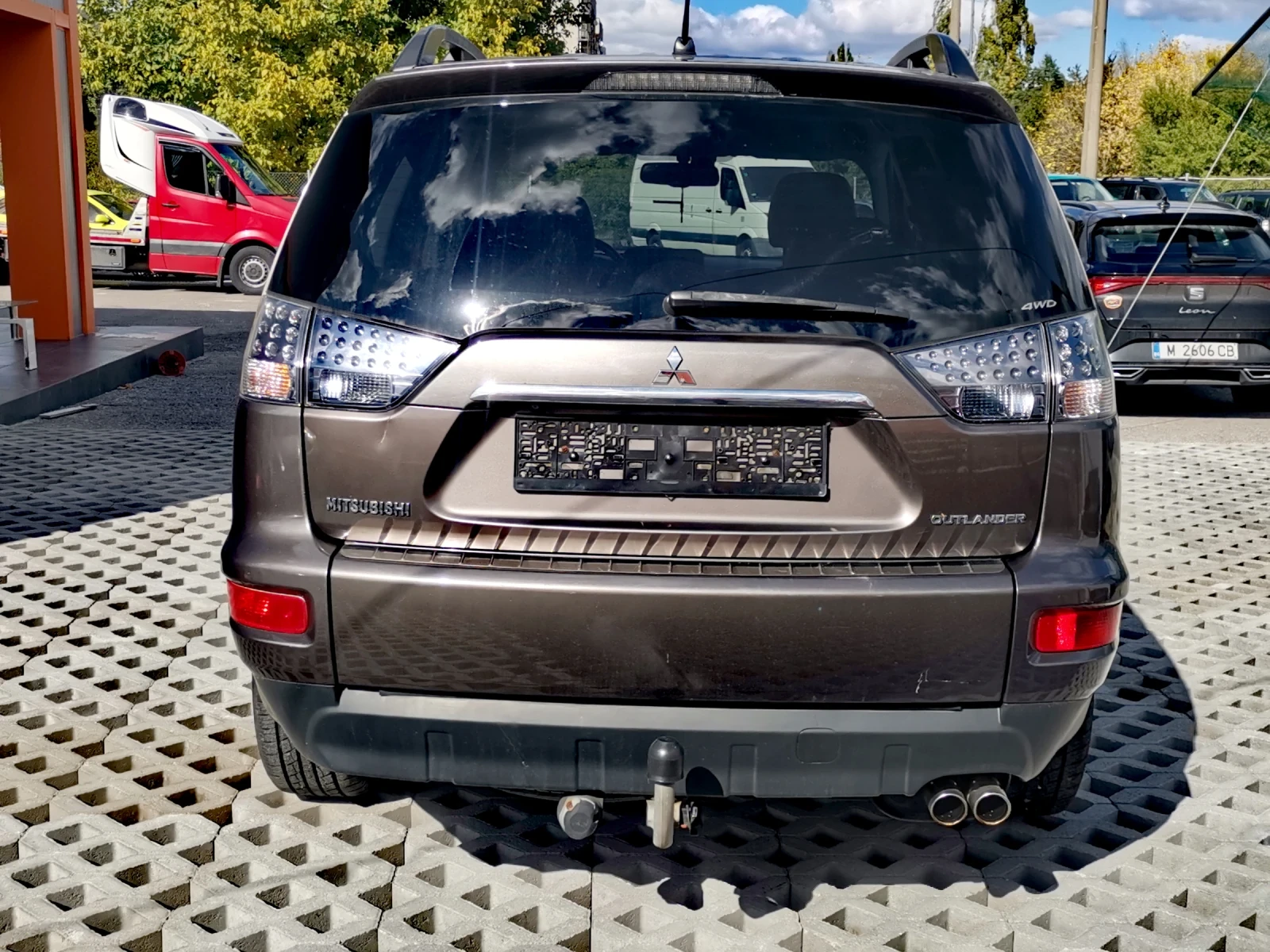 Mitsubishi Outlander 2.2DiD - изображение 4