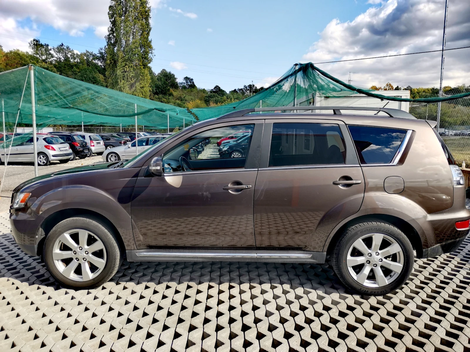 Mitsubishi Outlander 2.2DiD - изображение 2