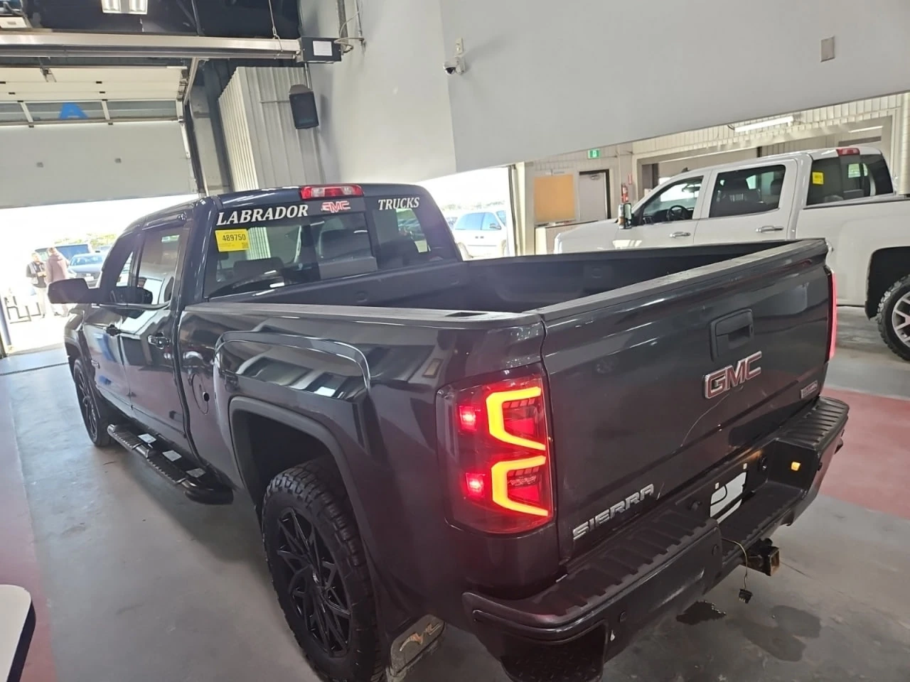 Gmc Sierra CARFAX* АВТОФИНАНСИРАНЕ БЕЗ ПЪРВОНАЧАЛНА ВНОСКА - изображение 4