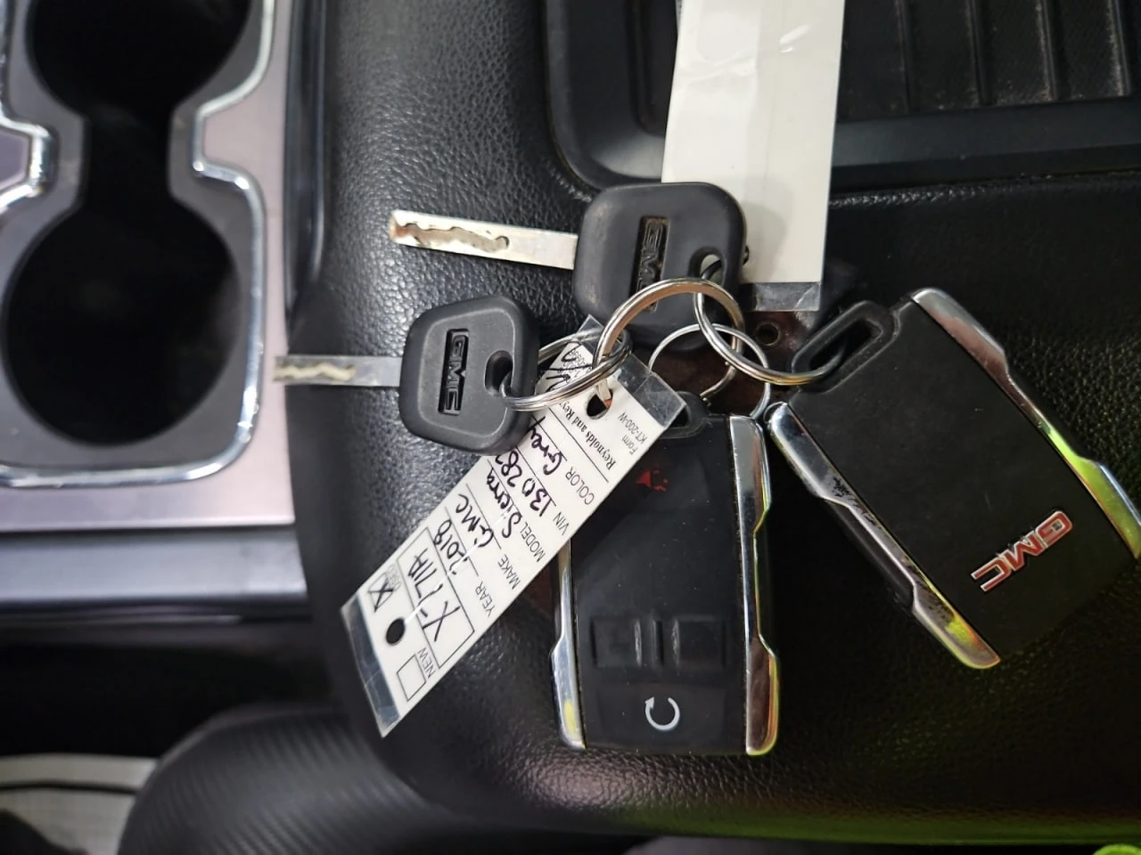 Gmc Sierra CARFAX* АВТОФИНАНСИРАНЕ БЕЗ ПЪРВОНАЧАЛНА ВНОСКА - изображение 7