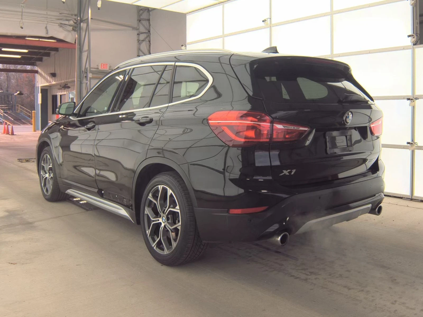 BMW X1 xDrive28i - изображение 6