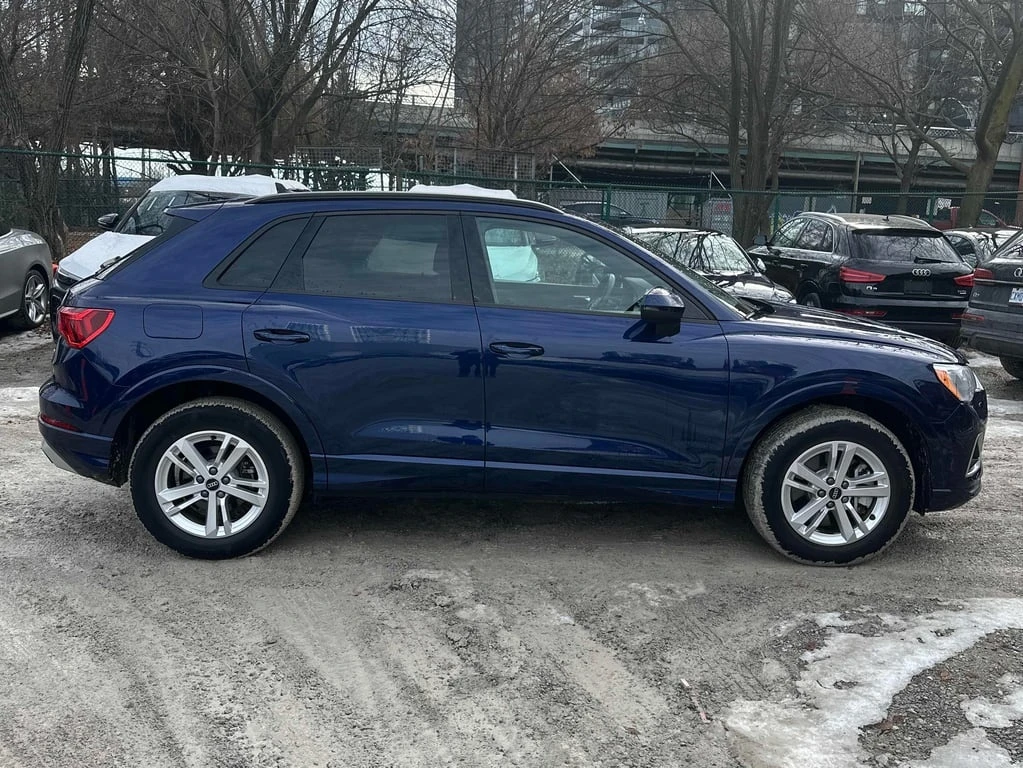 Audi Q3 * Komfort * CARFAX * ��� ������������ ������ | Mobile.bg � ����������� 3