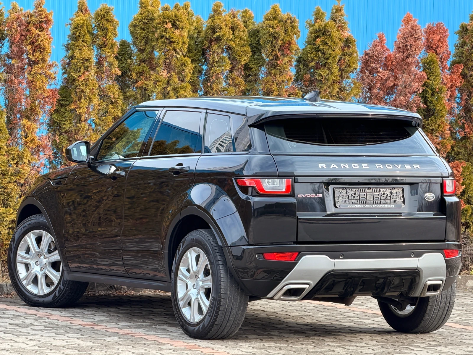 Land Rover Range Rover Evoque Facelift-2.0d-AWD-4X4-КОЖА-LED-УНИКАТ-130Х.КМ-НОВА - изображение 3