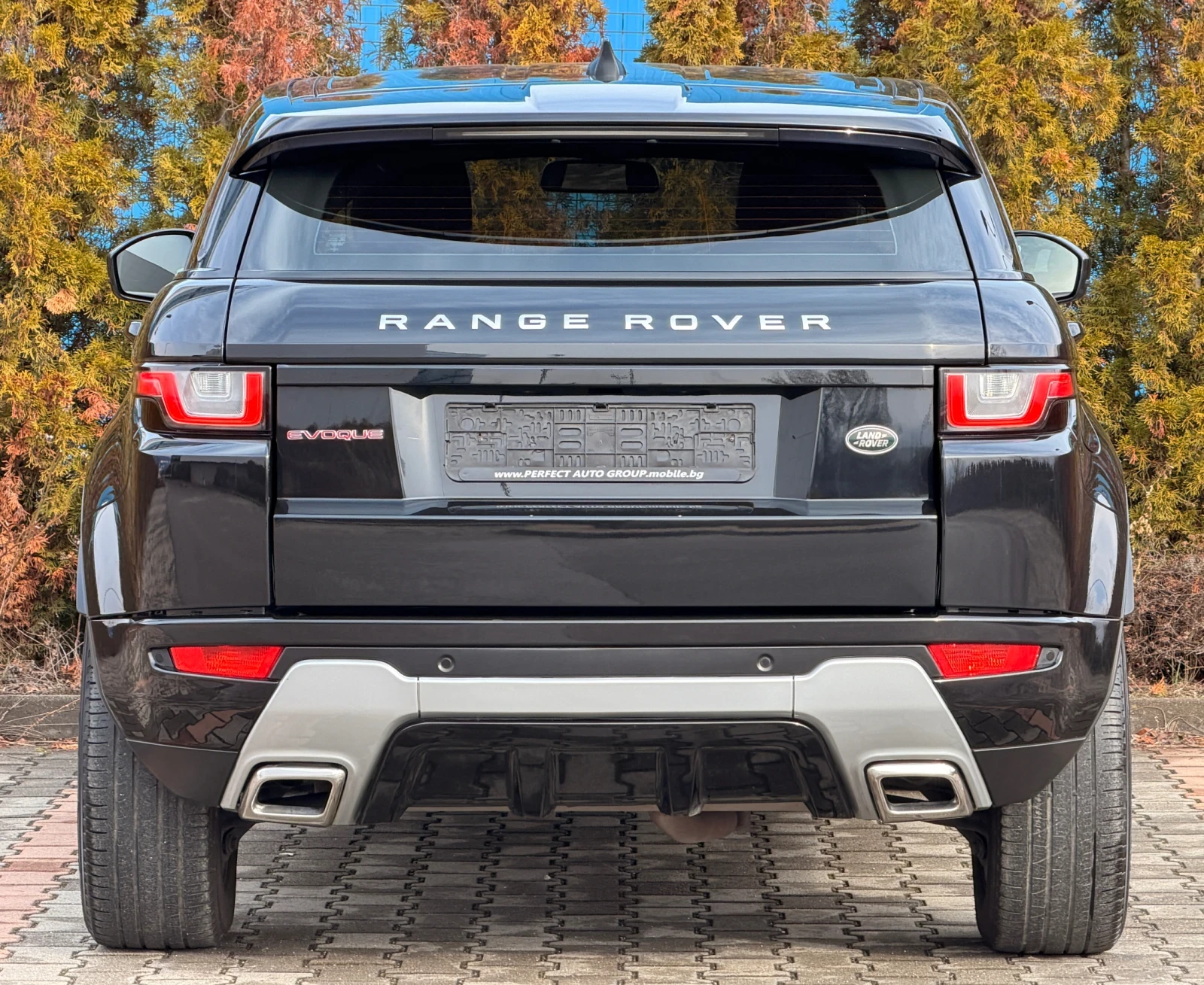 Land Rover Range Rover Evoque Facelift-2.0d-AWD-4X4-КОЖА-LED-УНИКАТ-130Х.КМ-НОВА - изображение 4