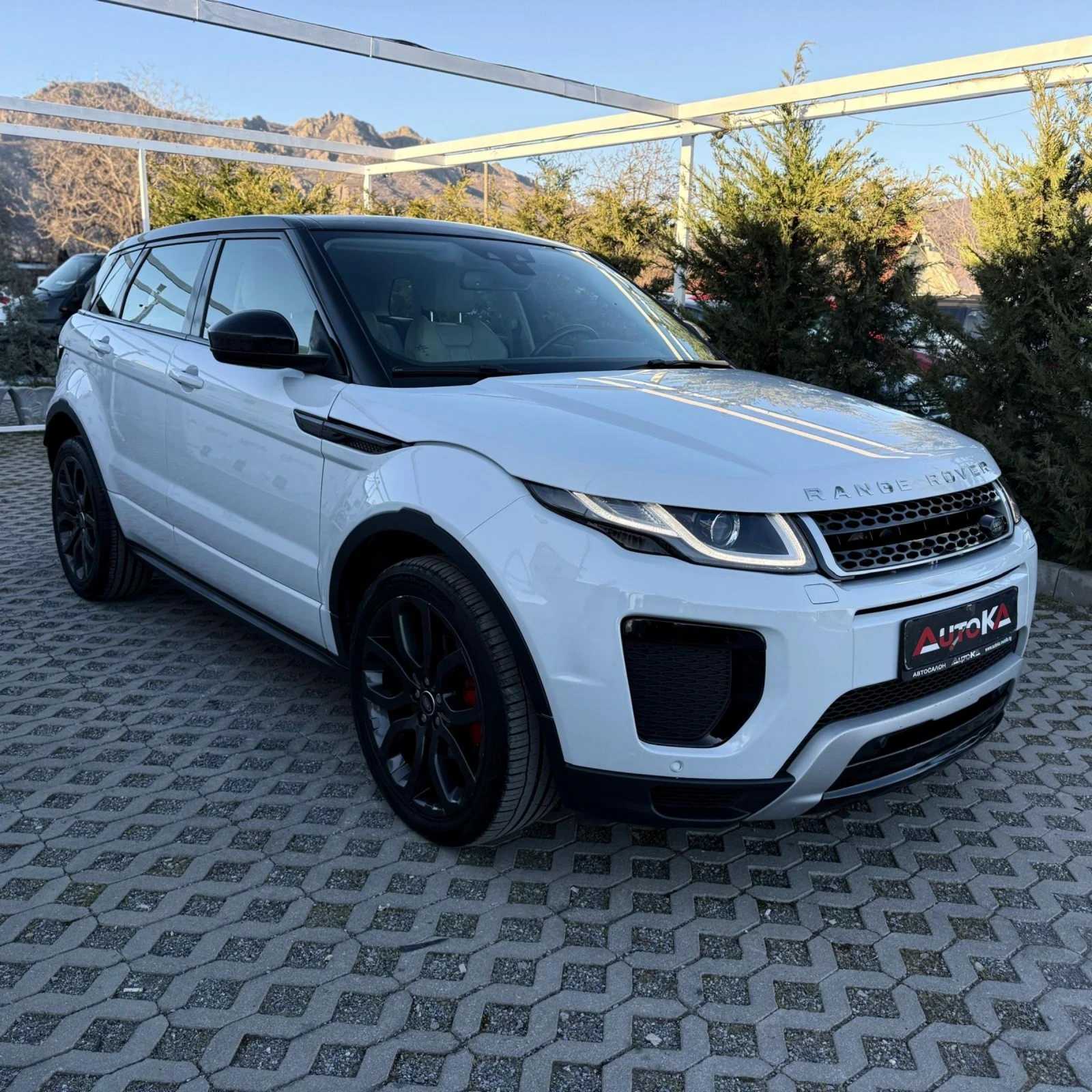 Land Rover Range Rover Evoque 2.0D-150кс= 6ск= 4х4= FACE= Dynamic - изображение 2
