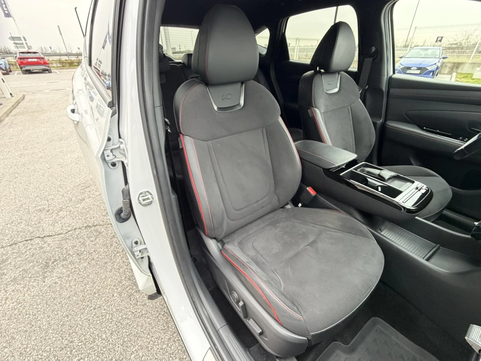 Hyundai Tucson Premium N-line, снимка 15 - Автомобили и джипове - 53882734